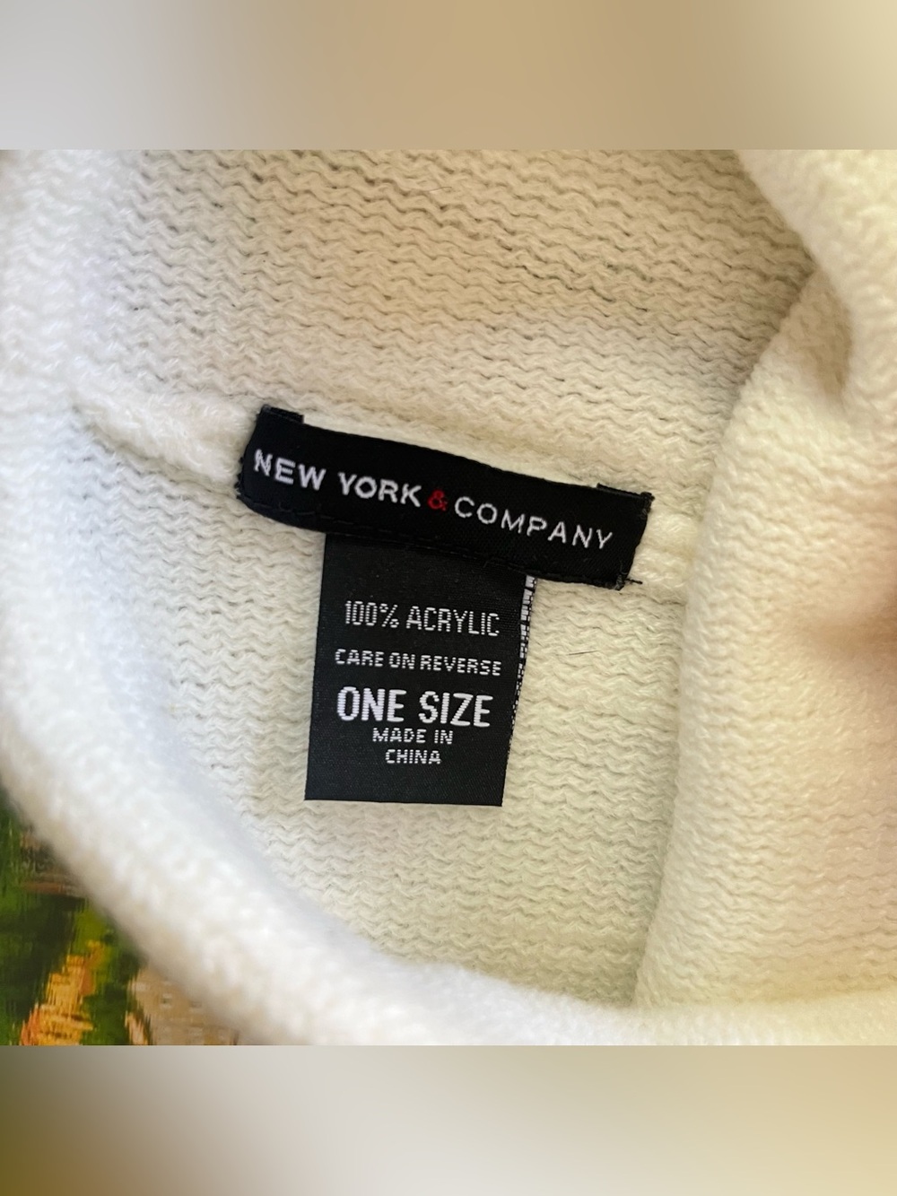 Vintage Y2K New York & Company Cable Knit Beanie🤍. - Picture 2 of 5